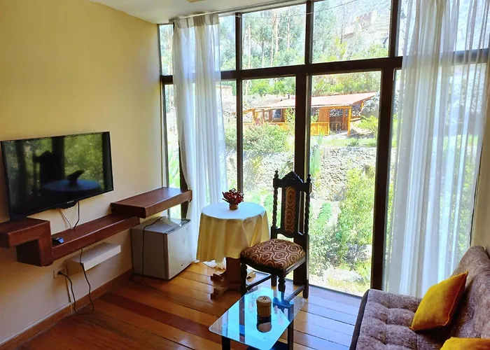 Humantay Hotel 2*