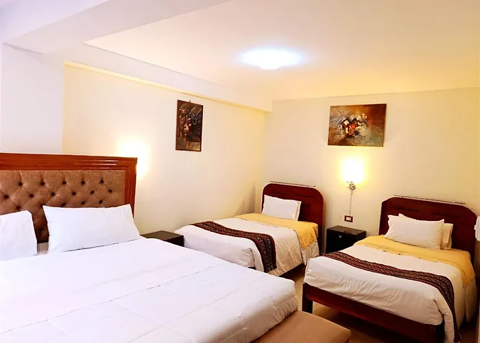 Hotel Humantay 2*