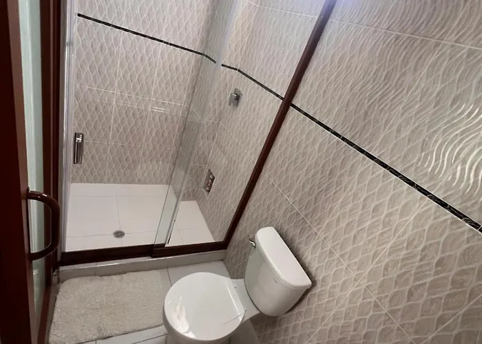 Humantay Hotel 2*