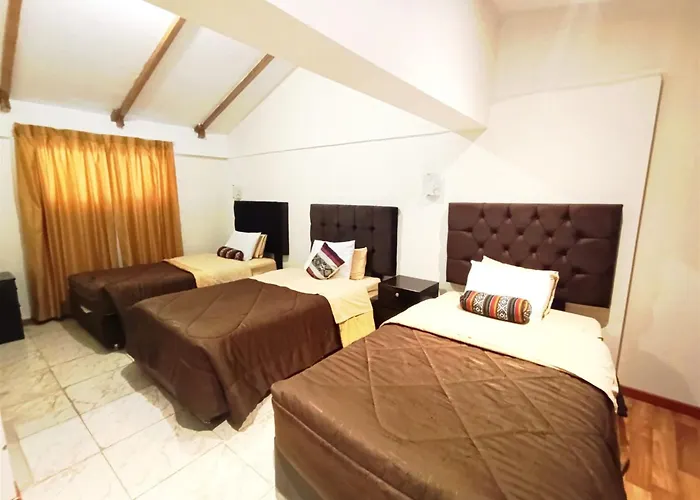 Hotel Humantay 2*
